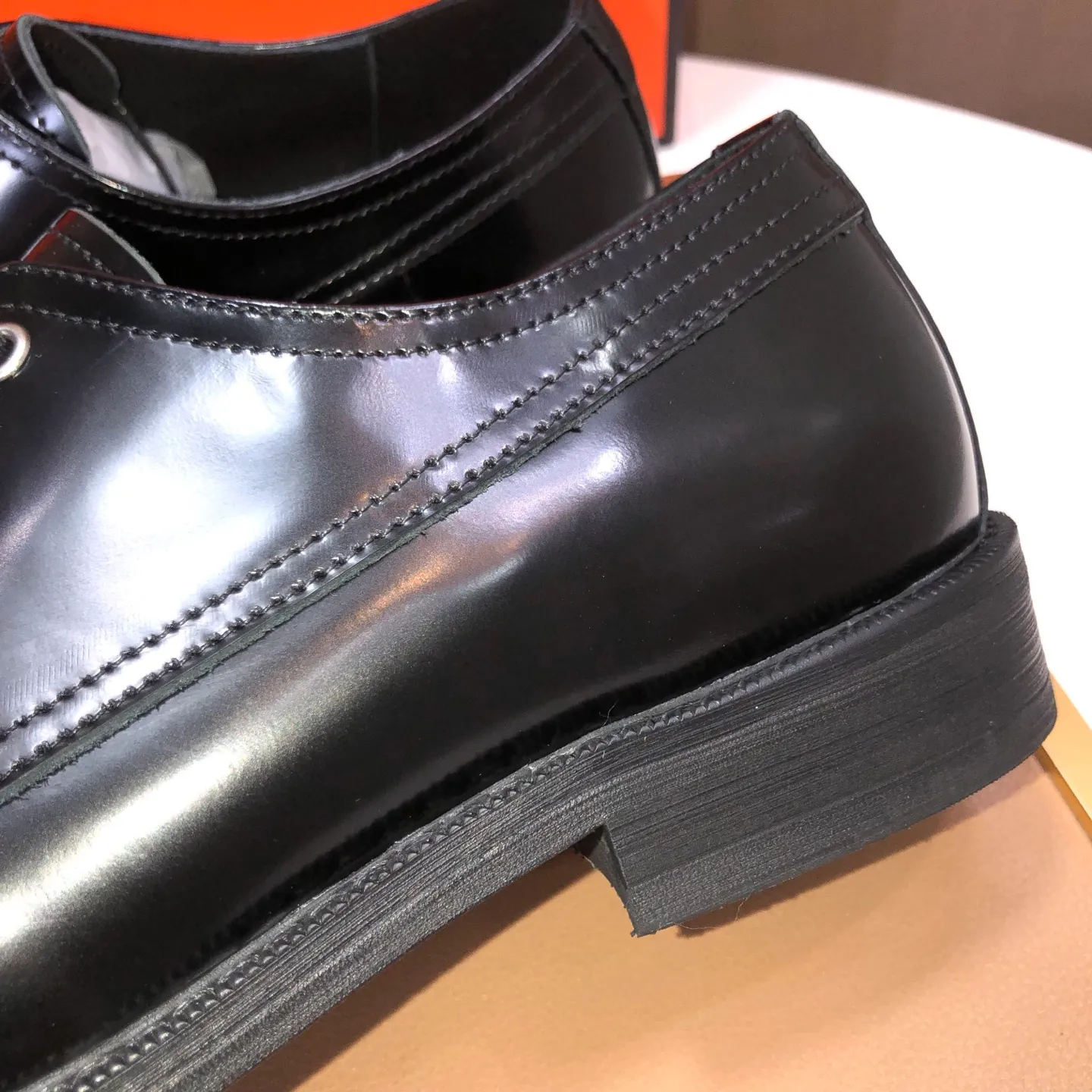 Men's Men's Shoes💰540💰[HERMES] (cowhide lining)🍀Italian top luxury🍀He does not pursue novel styles and gorgeous colors, but attracts the favor of successful men with his flawless, elegant and classic style. Formal leather shoes This very comfortable, simple and stable style allows you to easily match any style! The pattern is absolutely 1:1 refined from the original case, and we strive for excellence in materials, imported cowhide + cowhide lining💪💪💪extraordinary texture👍! .Code number: 39-45 (45 customized)